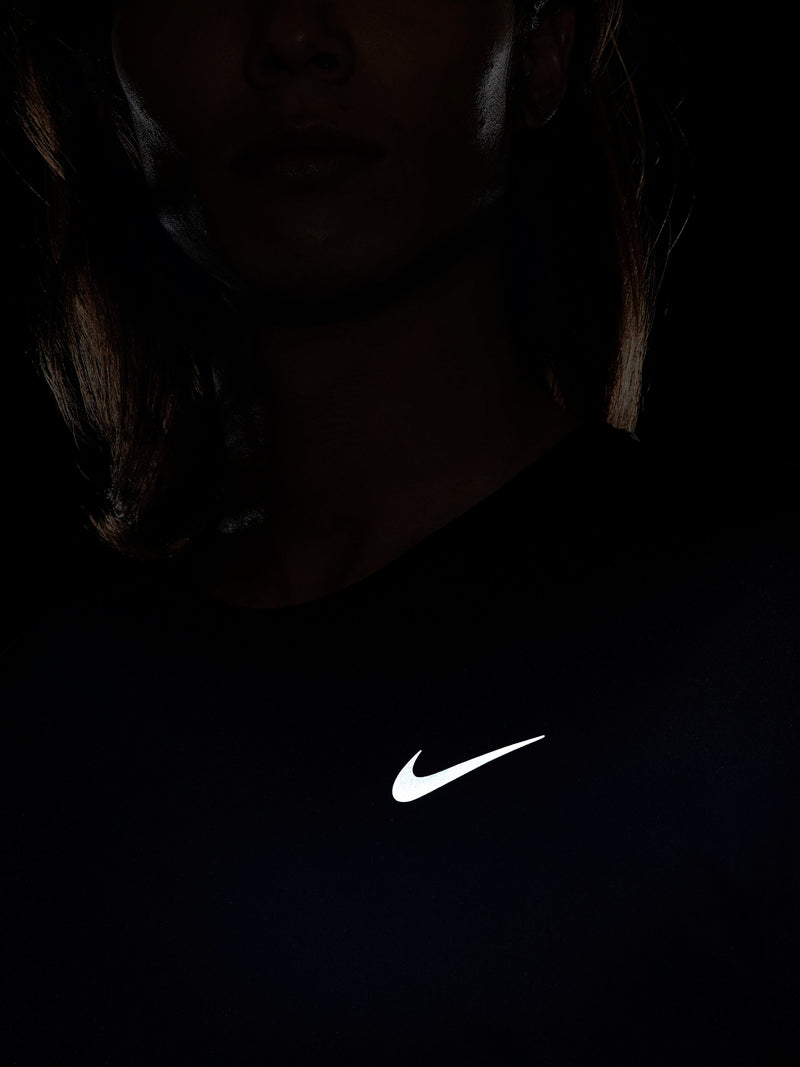 Αθλητική μπλούζα Nike Miller DRI-FIT